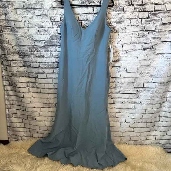 Dakota Crepe Dress in French Blue Size 18